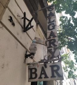 Calgary Antik Drinkbár