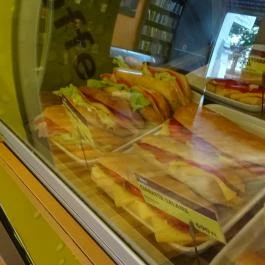 California Coffee Company - Kálvin tér Budapest - Étel/ital