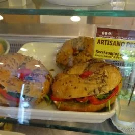 California Coffee Company - Kálvin tér Budapest - Étel/ital