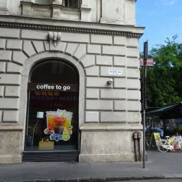 California Coffee Company - Teréz körút Budapest - Külső kép