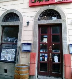 Pesti KULACS Magyar Étterem