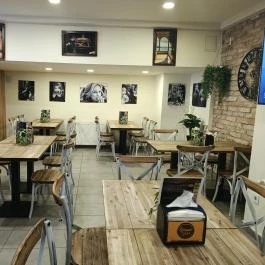 Calzone Pizzéria Budapest - Belső