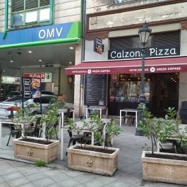 Calzone Pizzéria Budapest - Külső kép