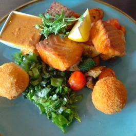 Capri Duna Pizzeria Budapest - Étel/ital