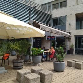 Capri Duna Pizzeria Budapest - Külső kép