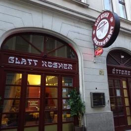 Carmel Kóser Étterem, Budapest - Külső kép