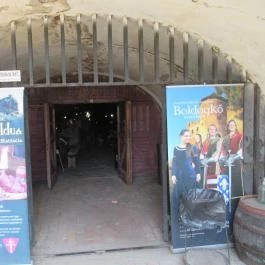 Castrum Boldua középkori étterem, Boldogkőváralja - Külső kép