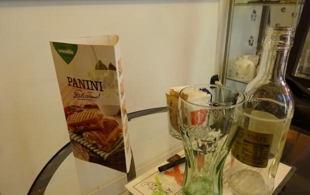 Cat Caf R vay utca Budapest J rt l m r itt Olvass Cat Caf R vay utca Budapest J rt l m r itt Olvass