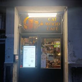 Cat Wood Café, Budapest - Külső kép
