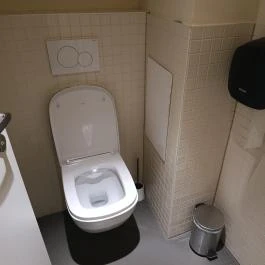 Cause Lab Budapest - Mosdó