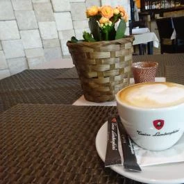 Cayman Étterem & Pizzéria Budapest - Étel/ital