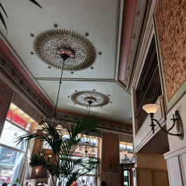 Centrál Kávéház, Budapest - Belső