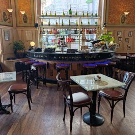 Centrál Kávéház, Budapest - Belső