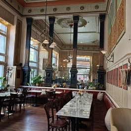 Centrál Kávéház, Budapest - Belső