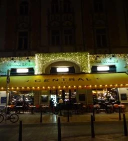 Centrál Kávéház