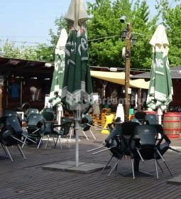 Champs Sziget Beergarden