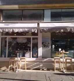 Chez Dodo Macarons & Cafe