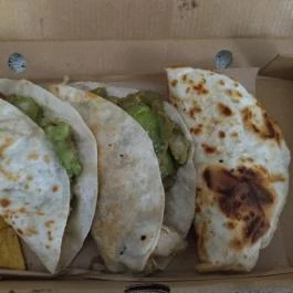 Chimichanga Mexican-American Cuisine - Premier Outlet Biatorbágy - Étel/ital