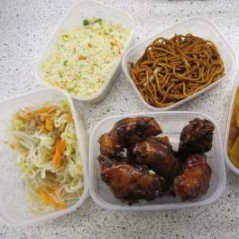 Chinatown Kínai Étterem - Váci úti Tesco Budapest - Étel/ital