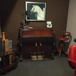 Churchill Bar Gourmet Budapest - Belső