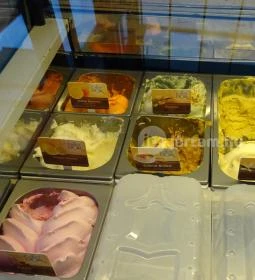 Cinema Cafe - MOM Park