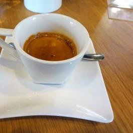 Cinnamon Budapest - Étel/ital