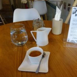 Cinnamon Budapest - Étel/ital