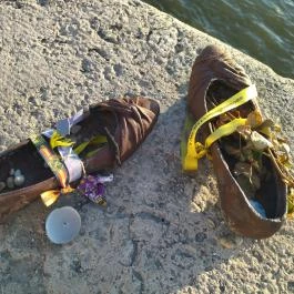 Cipők a Duna-parton Budapest - Egyéb
