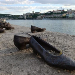 Cipők a Duna-parton Budapest - Külső kép