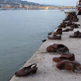 Cipők a Duna-parton Budapest - Egyéb