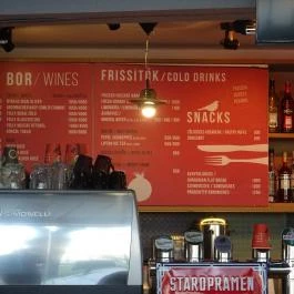 Clark Picnic Budapest - Belső