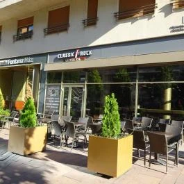 Classic Rock Coffee Budapest - Külső kép