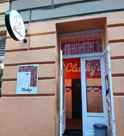 Clucky's