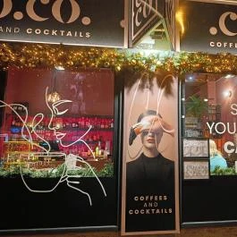 Co.Co. Coffees & Cocktails, Budapest - Külső kép