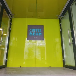Coffee Bean Kávézó - Váci út Budapest - Külső kép