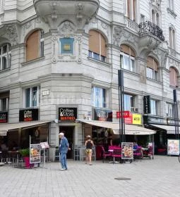 Coffee & More Kávézó