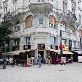 Coffee & More Kávézó, Budapest - Külső kép