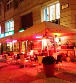 Coffee & More Kávézó