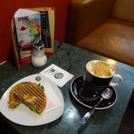 Coffeeshop Company - Capital Square Budapest - Étel/ital