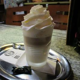 Coffeeshop Company - Capital Square Budapest - Étel/ital