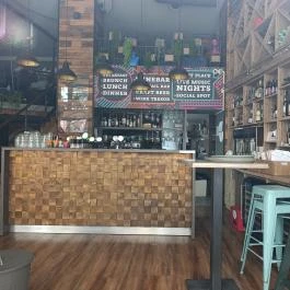 Color bar & bistro Budapest - Belső