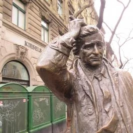 Columbo-szobor Budapest - Egyéb