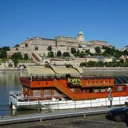 BOATanic Terrace & Bar Budapest - Külső kép