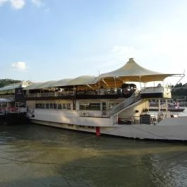 BOATanic Terrace & Bar Budapest - Külső kép