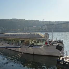 BOATanic Terrace & Bar Budapest - Külső kép