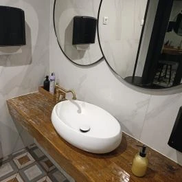 Cork Breakfast & Wine Budapest - Mosdó