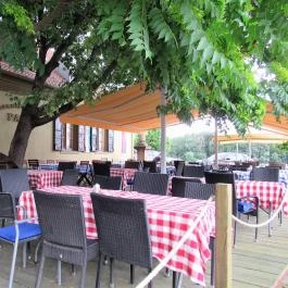 Corner-Szerb Étterem Szentendre - Külső kép