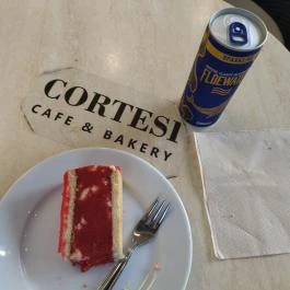 Cortesi - Mammut II. Budapest - Étel/ital