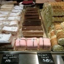 Cortesi - Westend City Center Budapest - Étel/ital