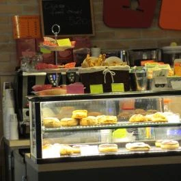 Cosmopolitan Nyelviskola & Café Budapest - Étel/ital